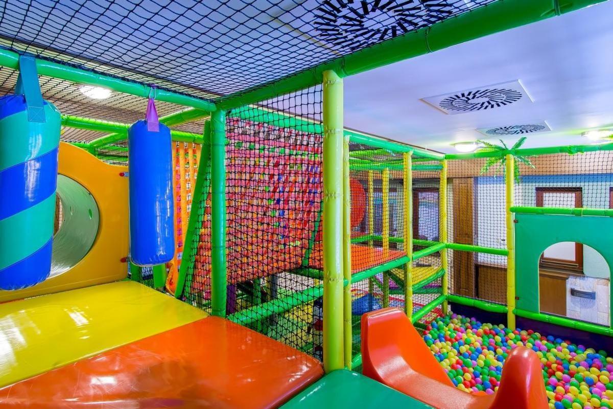 Wellness Hotel Borovica Štrbské Pleso Esterno foto